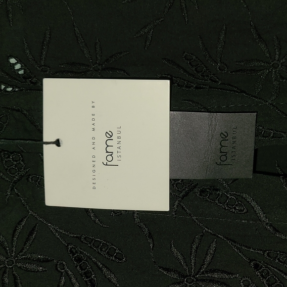 NWT ⭐⭐ Fame Istanbul black button up blouse - Picture 2 of 7